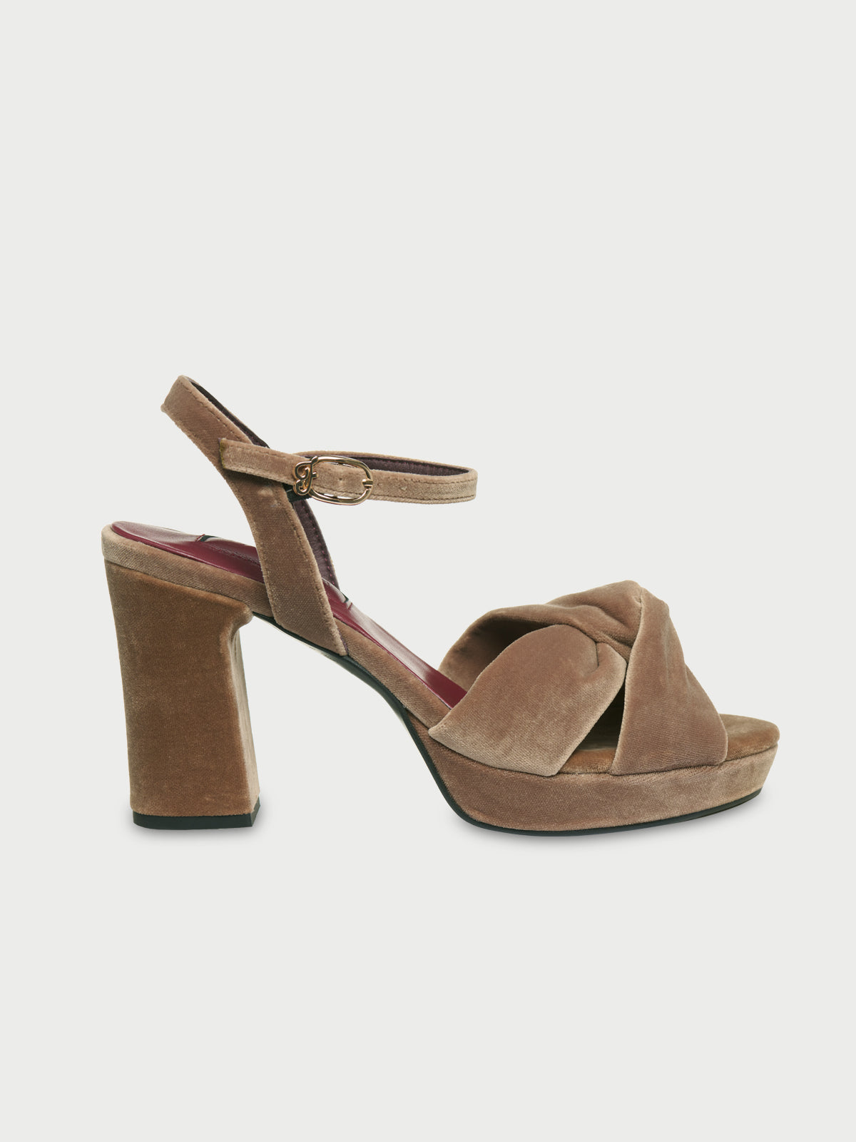Mushu Sandal Mouse